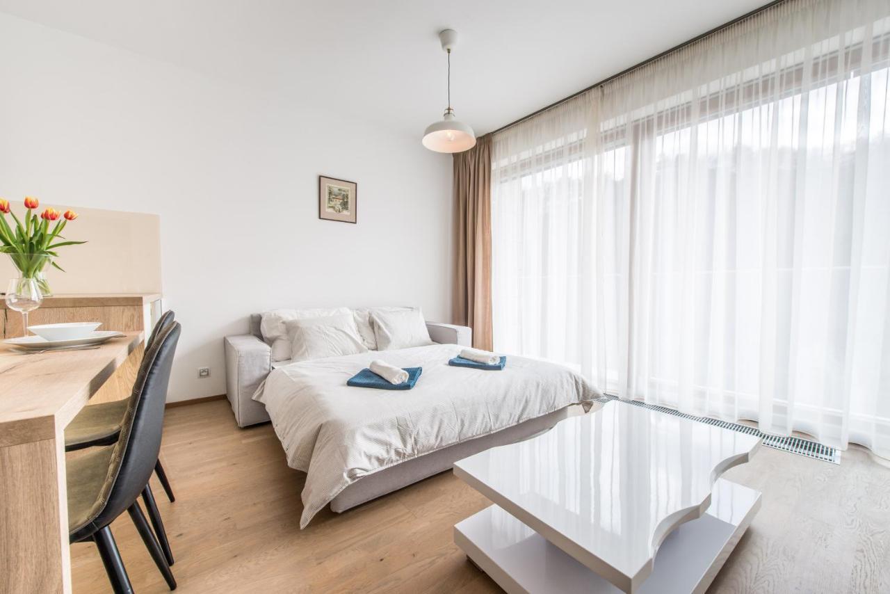Mozart Central Apartments With Garage Prag Exterior foto