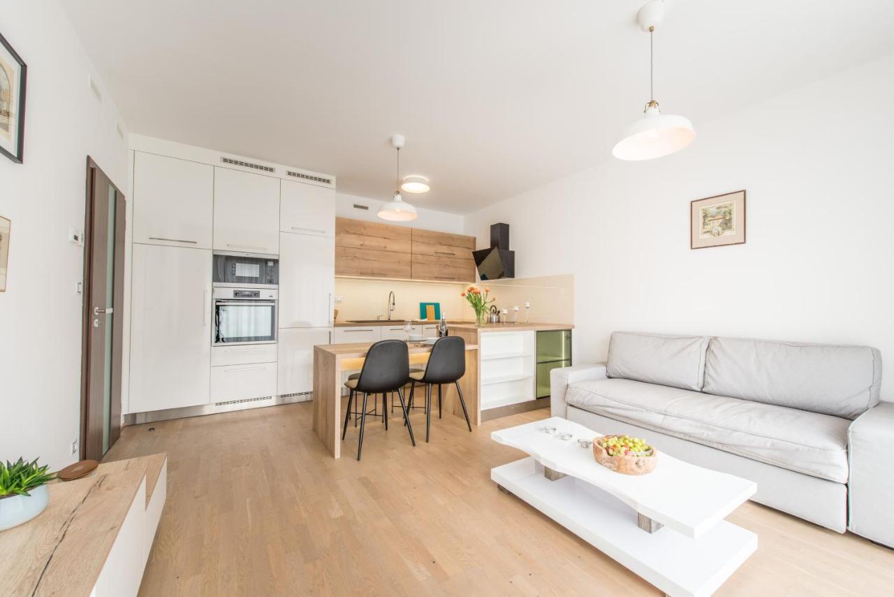 Mozart Central Apartments With Garage Prag Exterior foto