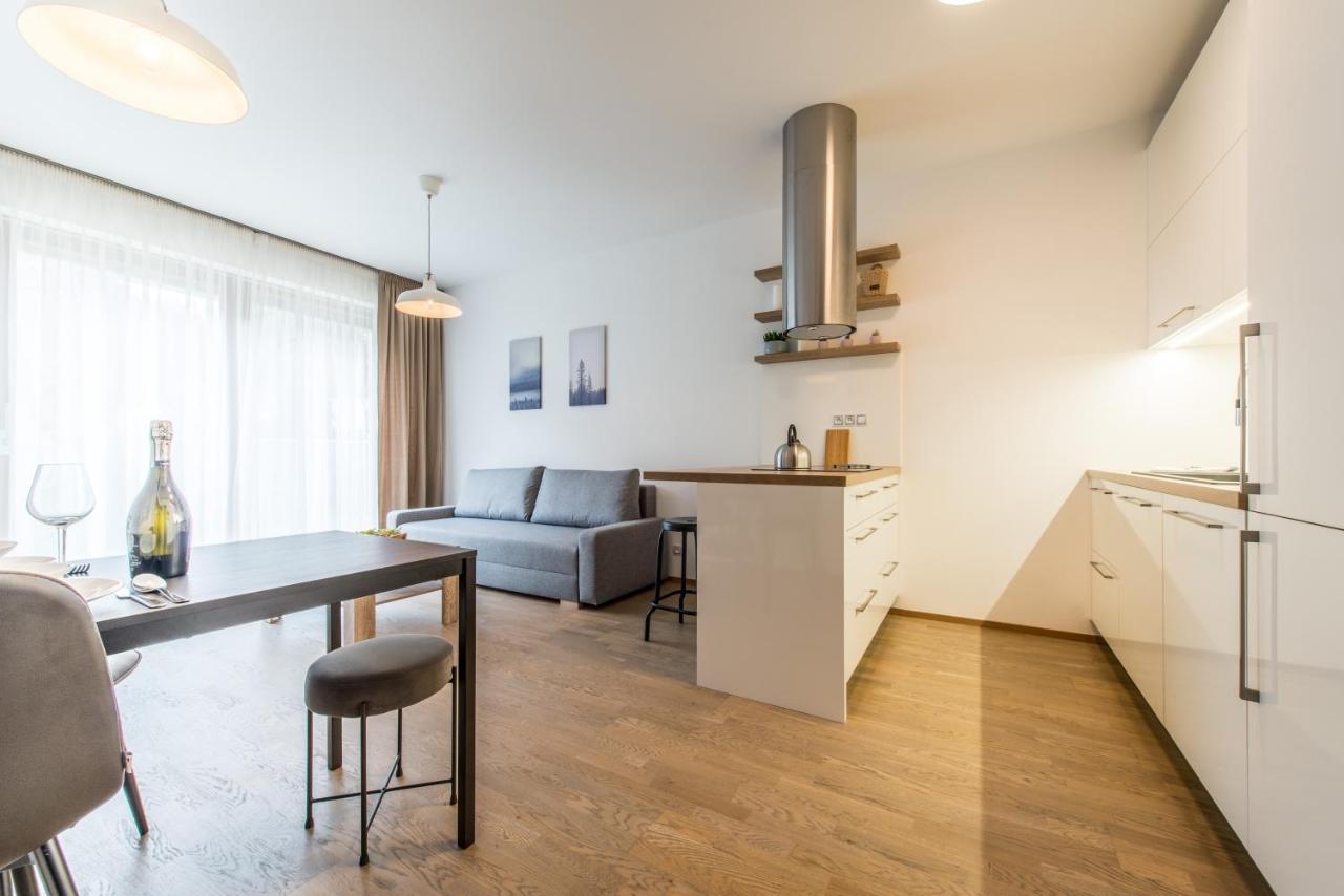 Mozart Central Apartments With Garage Prag Exterior foto