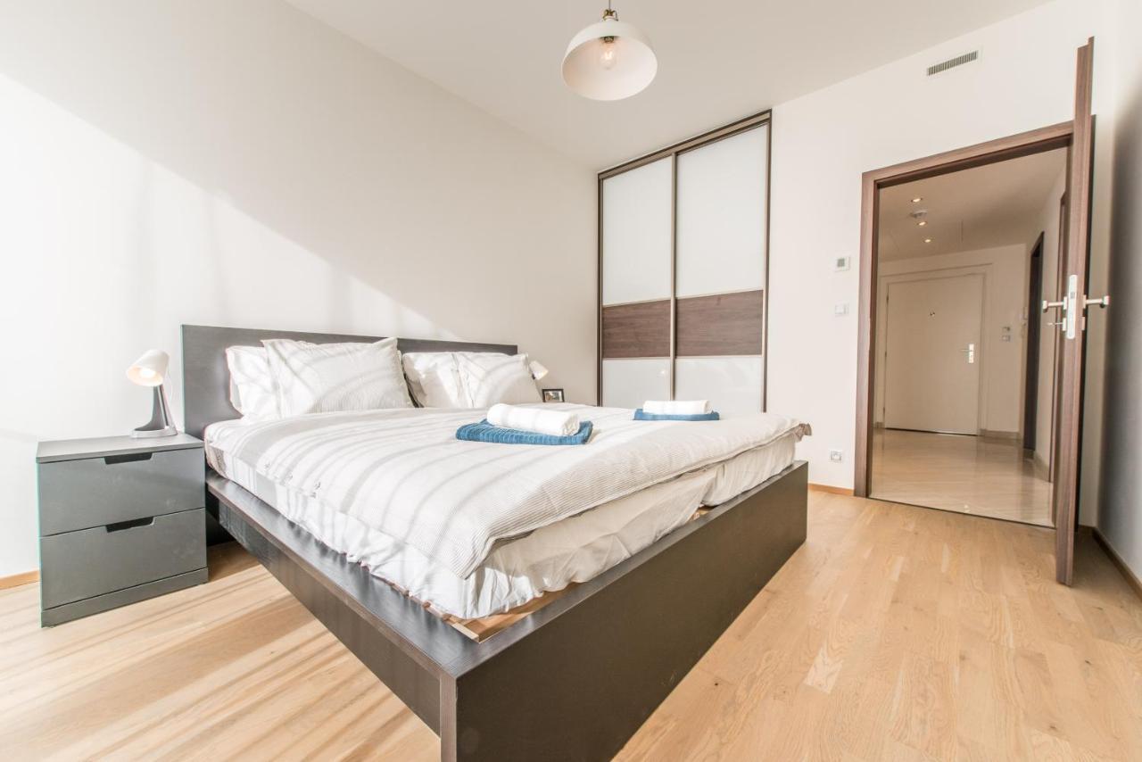 Mozart Central Apartments With Garage Prag Exterior foto